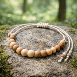 Collier Forêt — Perles en bois naturel